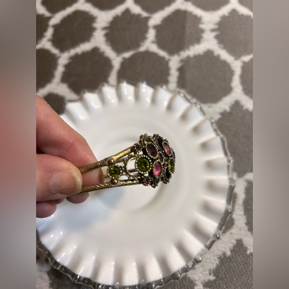 Goldtone Cuff Bracelet Victorian Coventry Vintage Multi Color Stone signed - Picture 7 of 16